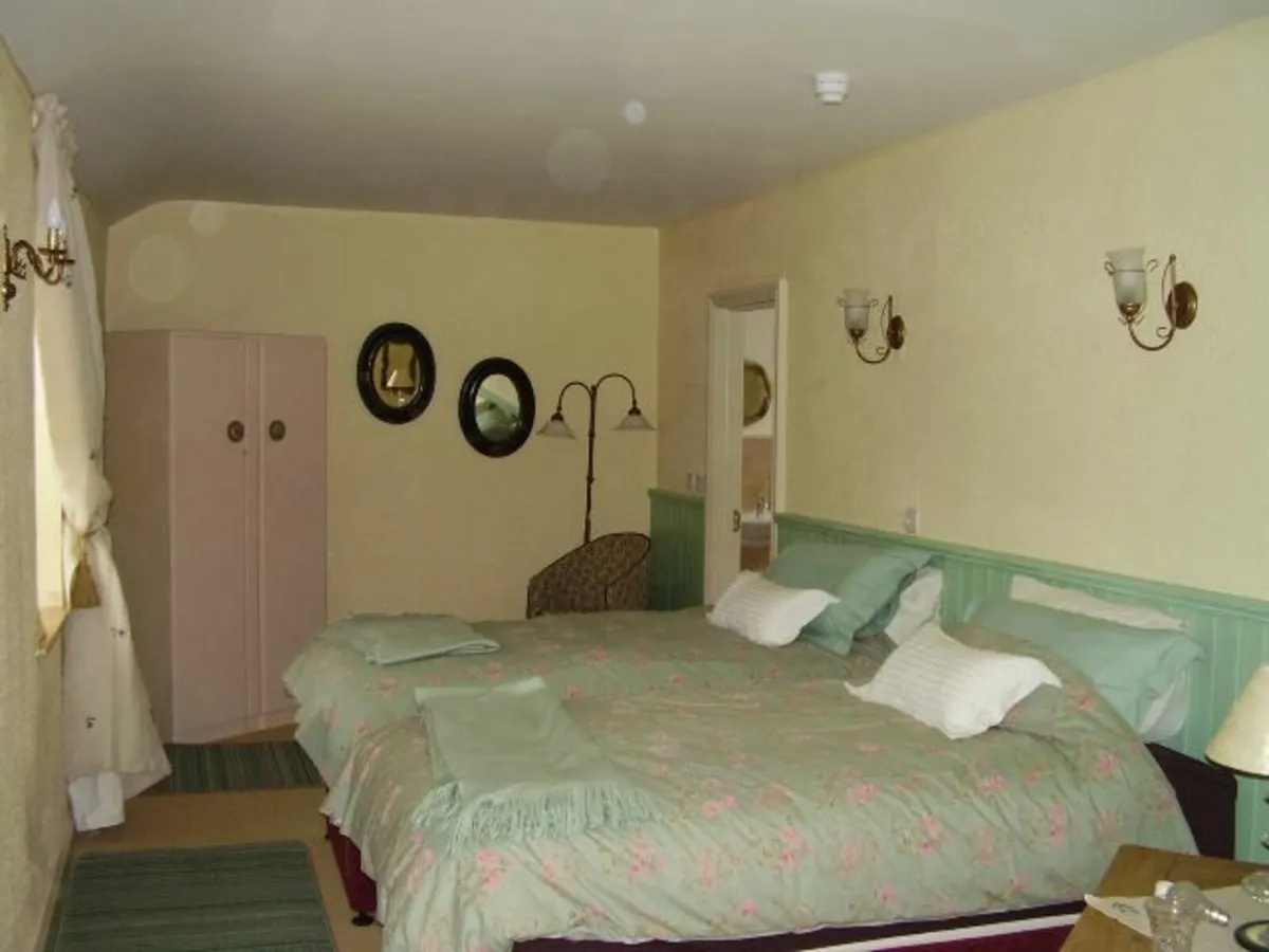 Self-catering accommodation - short term lets - Image 3