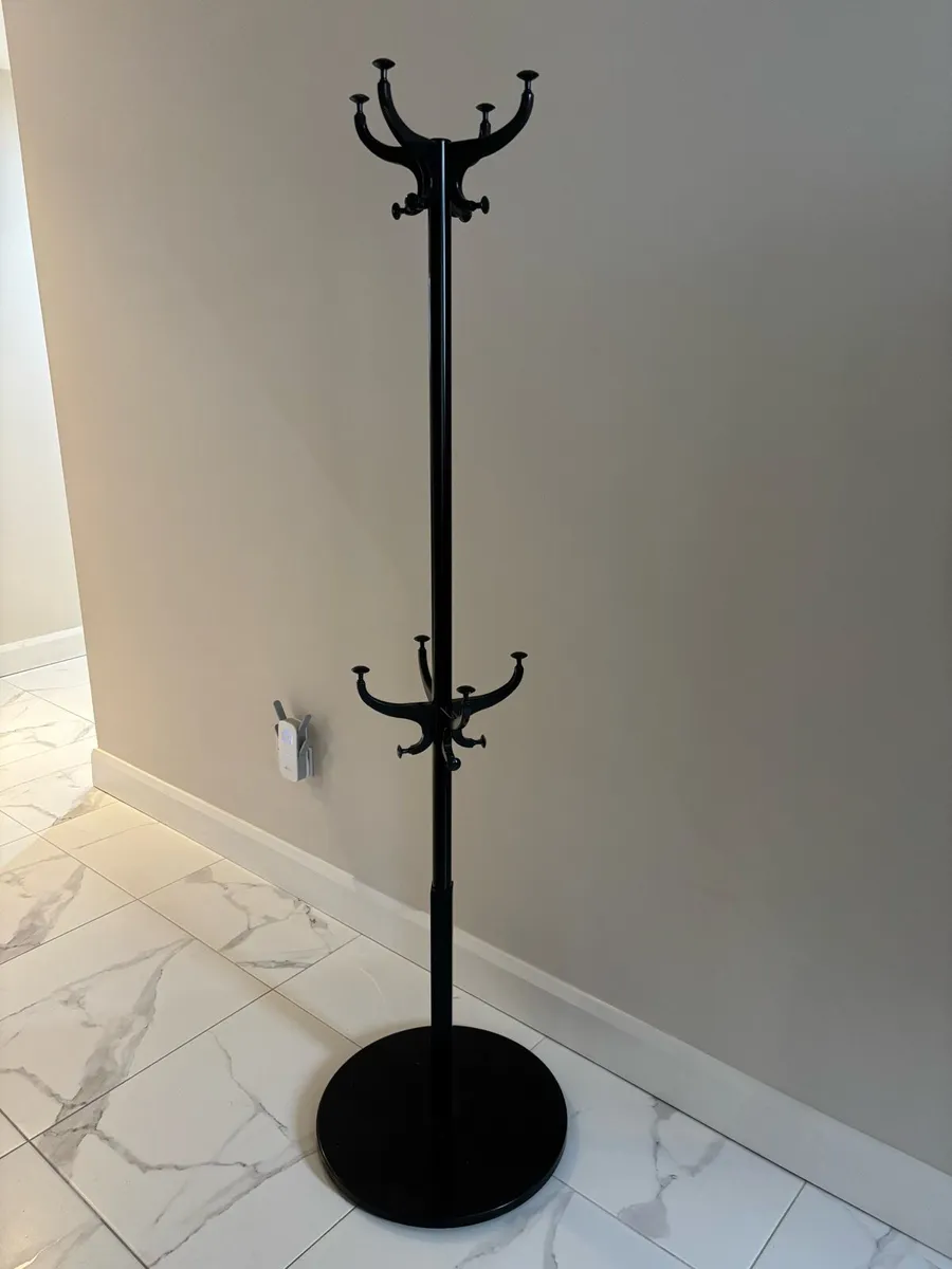 Black metal coat stand - Image 1