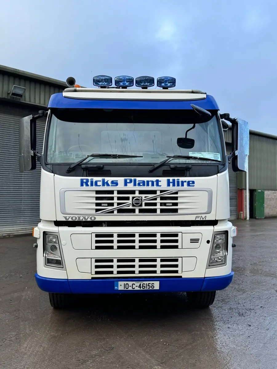 2010 Volvo Fm Tipper 380hp - Image 2