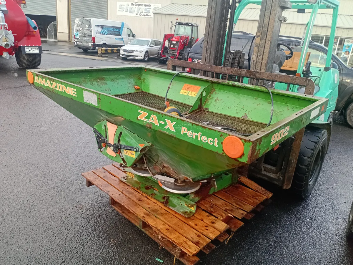 Amazone 902 - Image 2