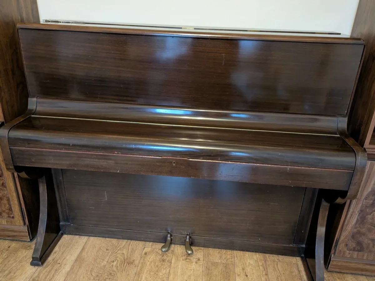 Small piano - Image 4