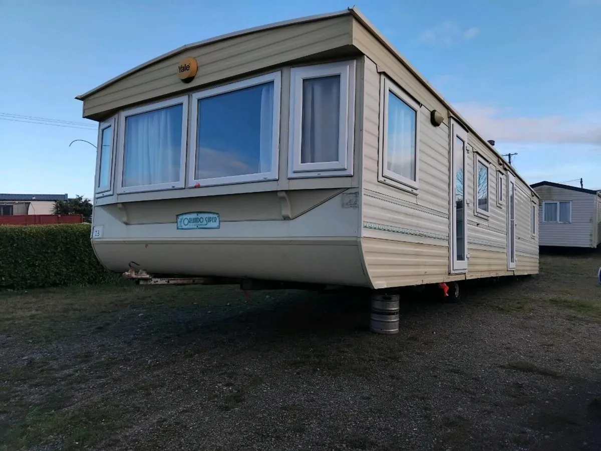 Mobile home - Image 1