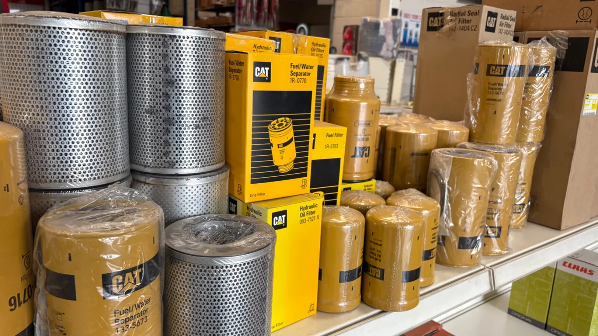 Job Lot For Sale - Caterpillar Filters - Image 3