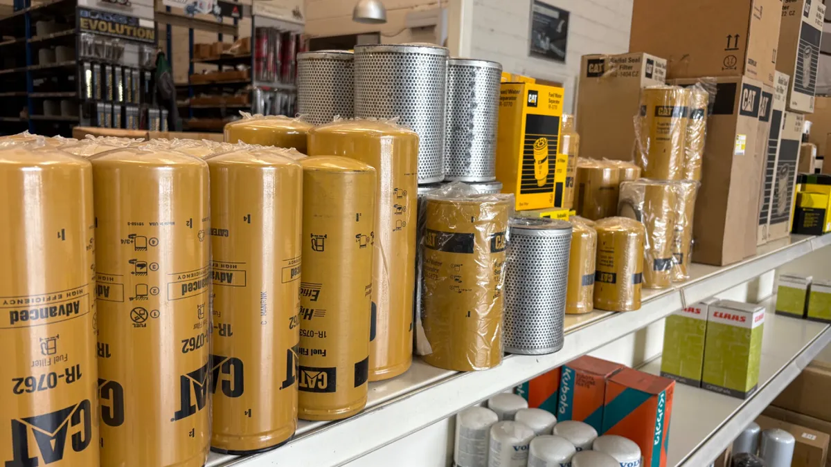 Job Lot For Sale - Caterpillar Filters - Image 2