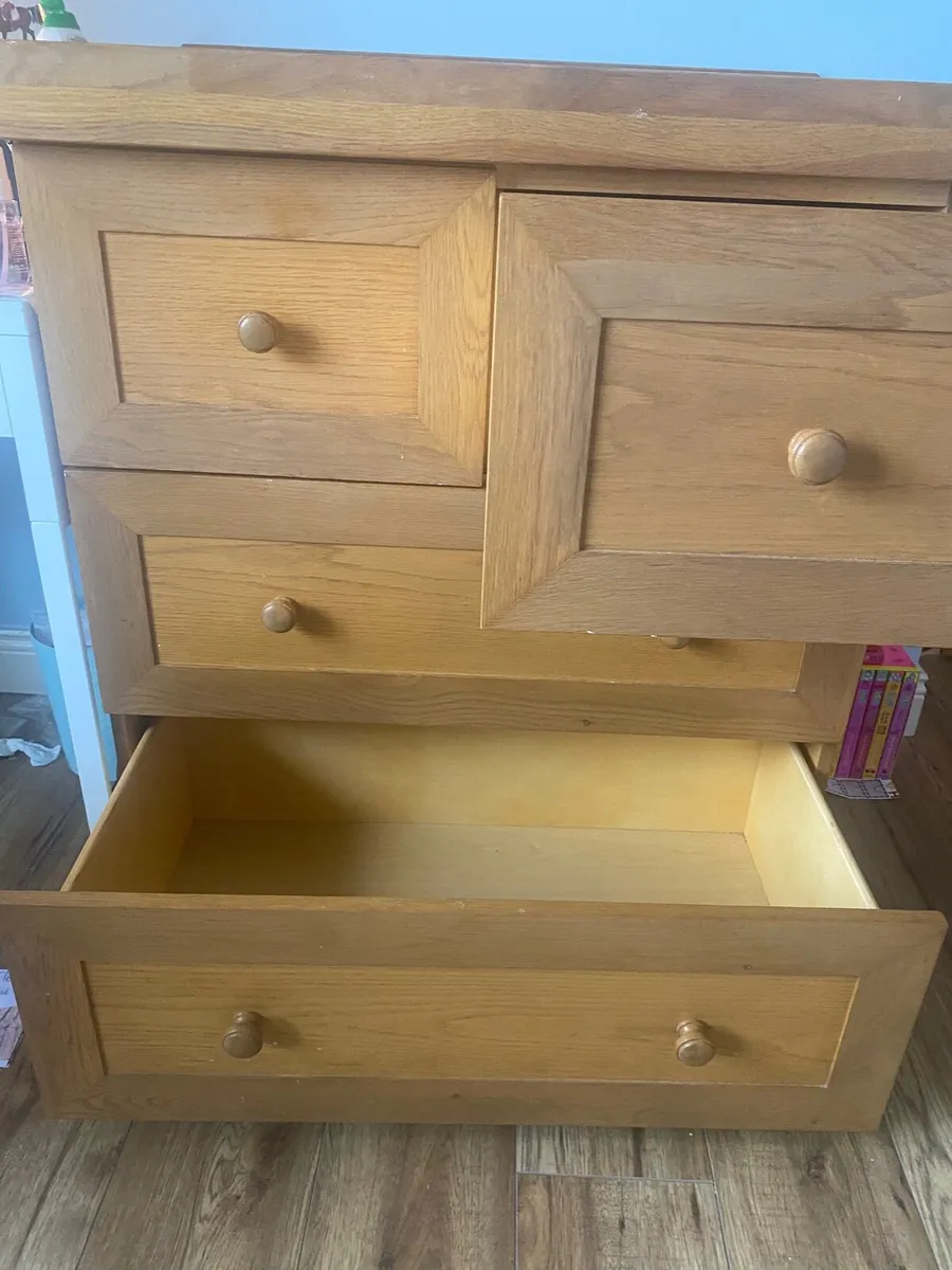 Baby Changing unit - Image 2