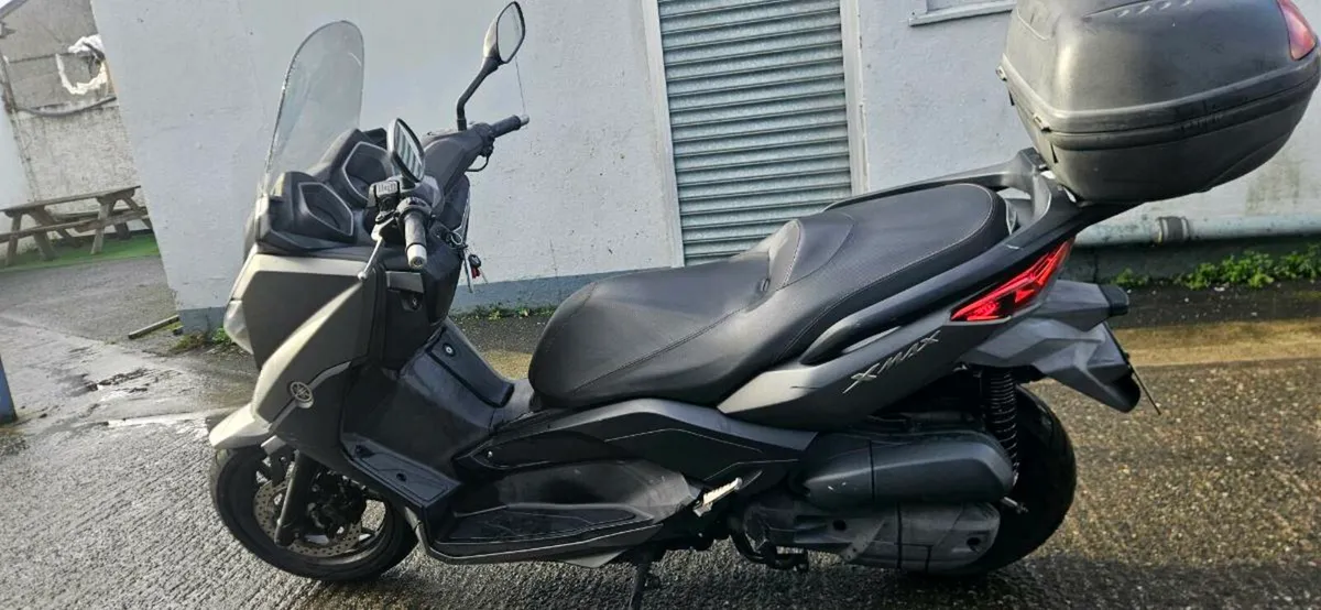 2014 Yamaha Xmax 125 - Image 2