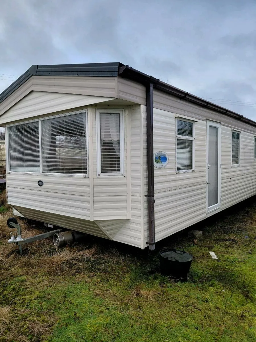 Mobile home - Image 1