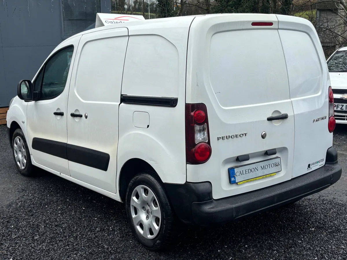 PEUGEOT PARTNER-NEW CVRT-LOW KM - Image 3