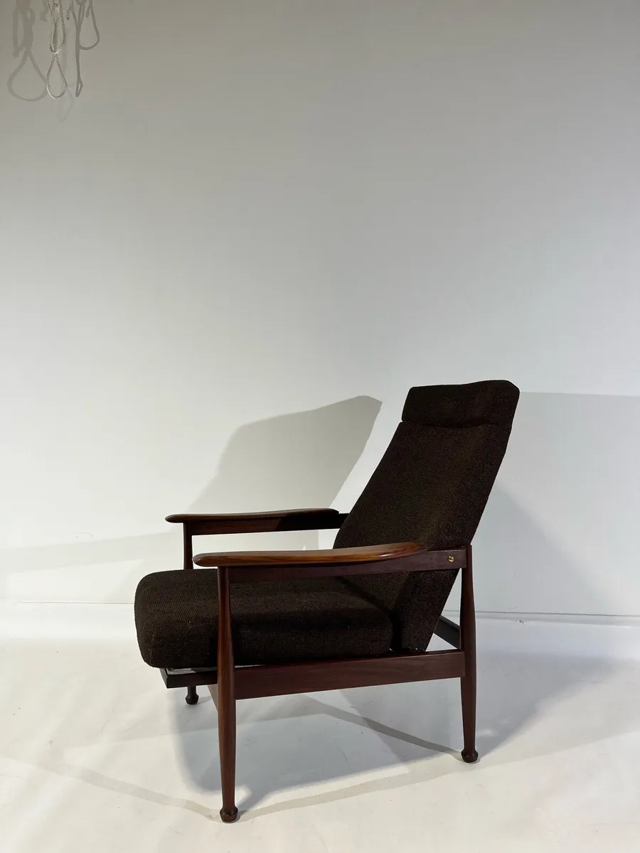 Mid century “Manhattan” reclining armchair - Image 2