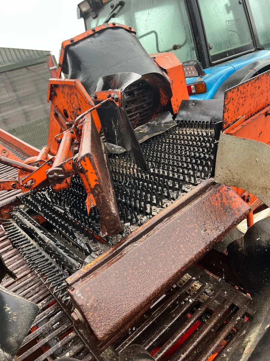 Potato harvester - Image 3