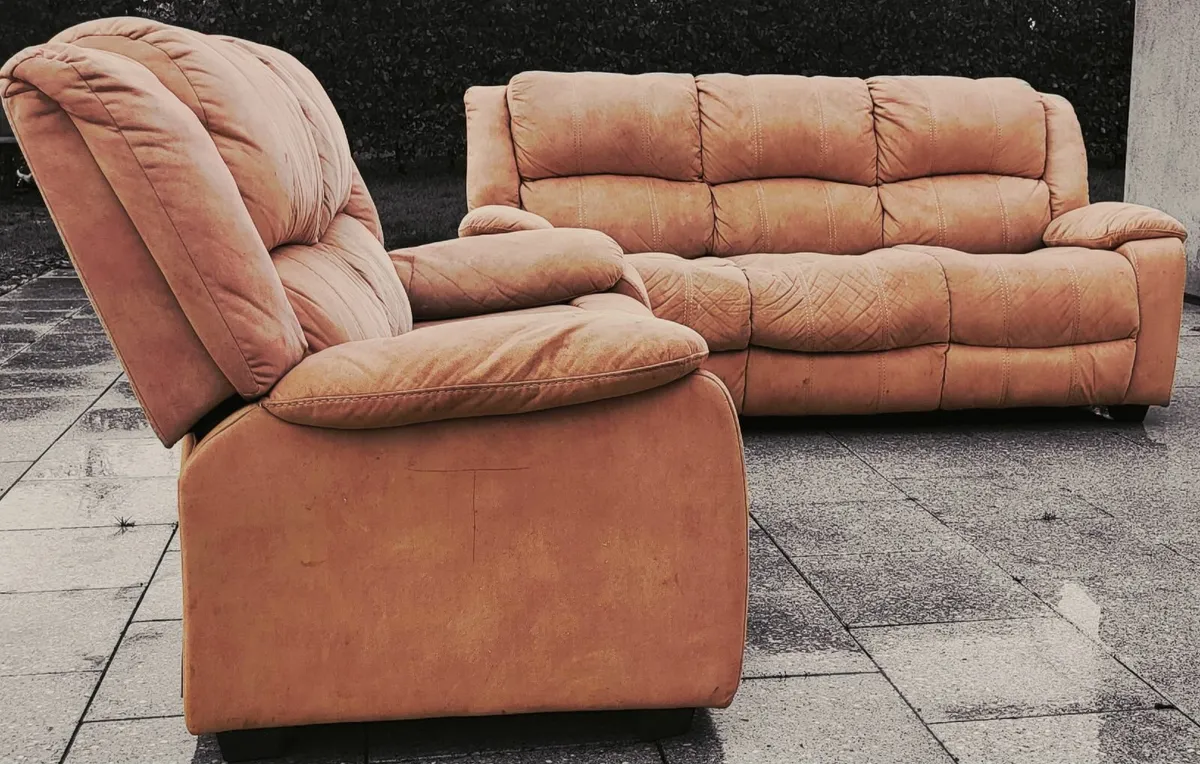 2 & 3 Seater Couch - Image 1