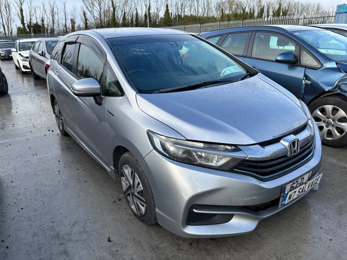 16 Shuttle Hybrid 130km Drives - Image 2