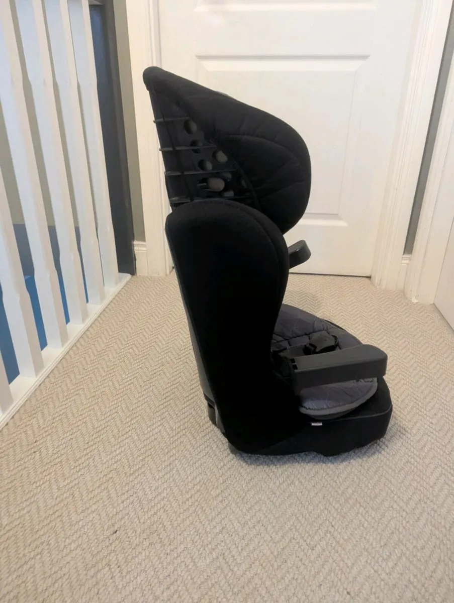 Mania car booster seat - Image 2