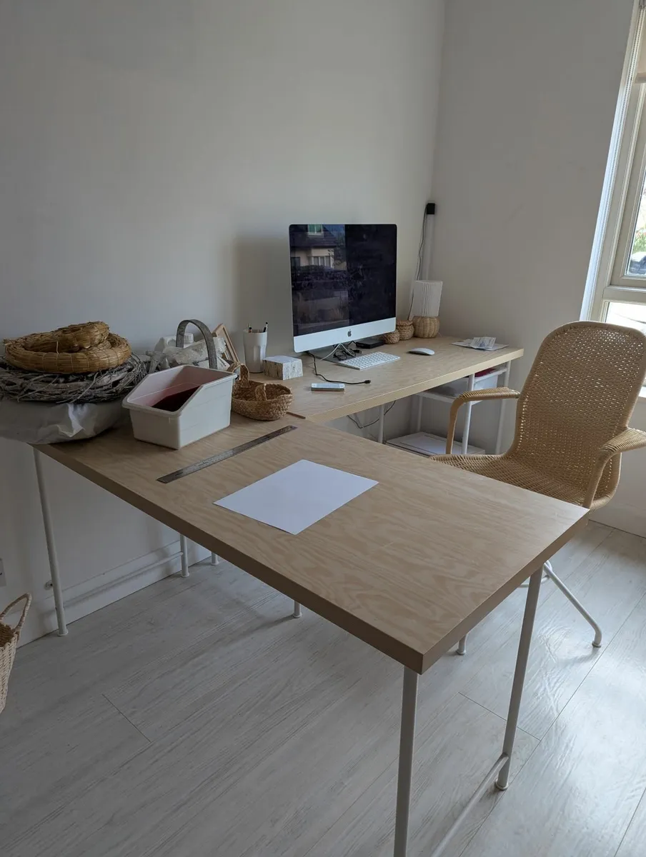 Table for office or studio - Image 3