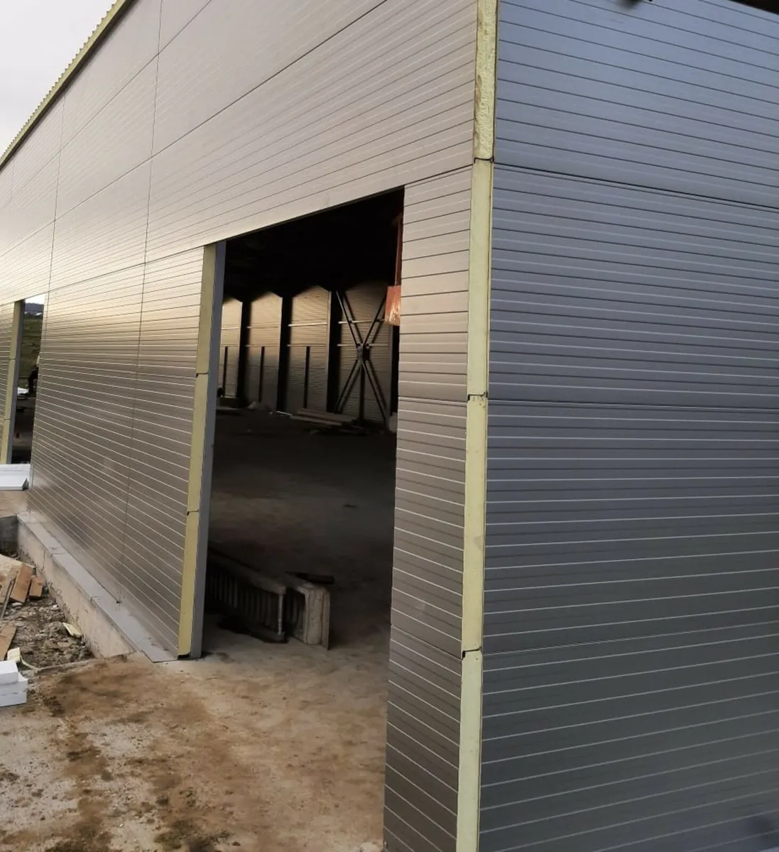 Steel construction , Welder - Image 1