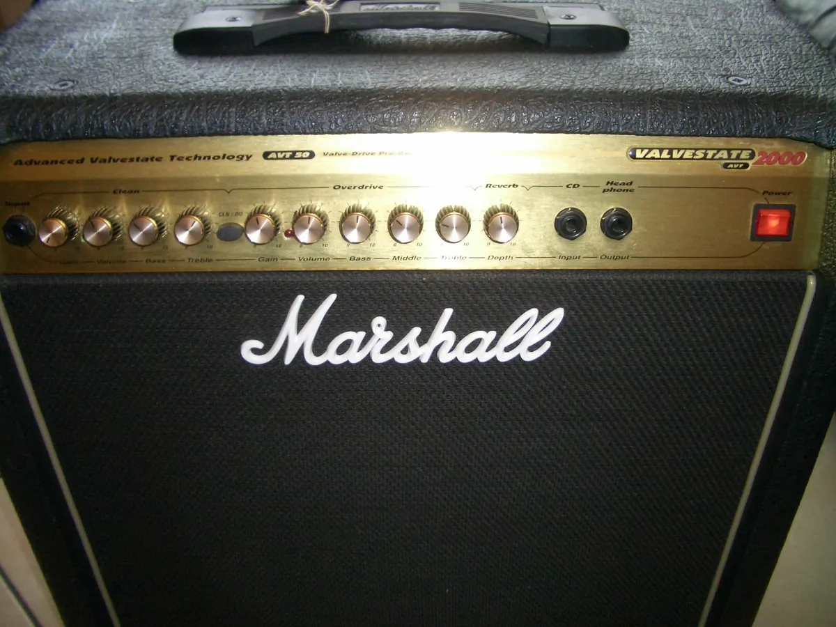 MARSHALL AVT 50 - VALVESTATE 2000 COMBO AMPLIFIER - Image 2