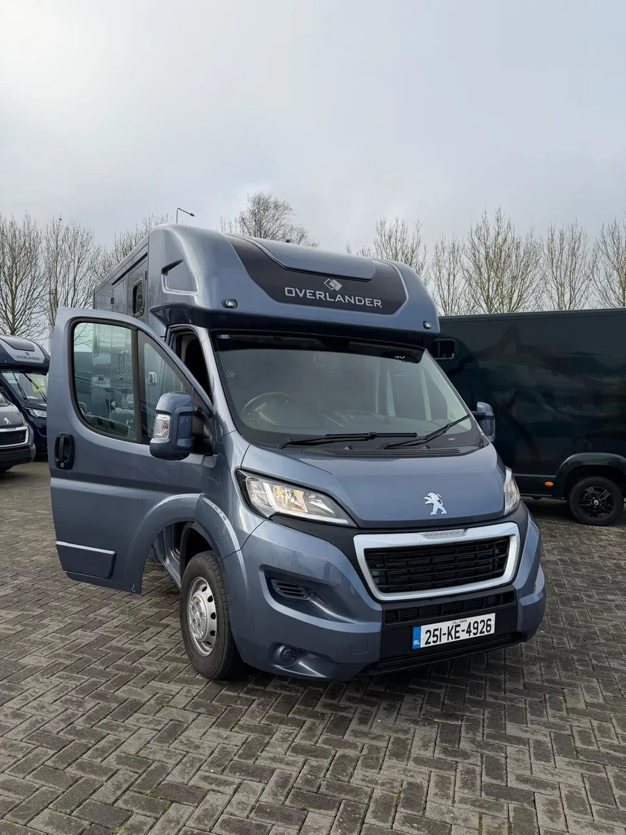 2 Stall HorseBox - Image 1