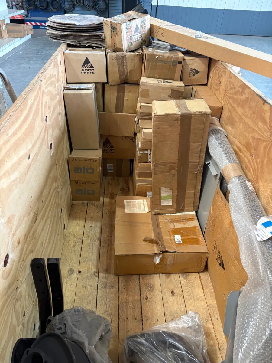 Job Lot For Sale - Fendt Tractor Parts - Image 2