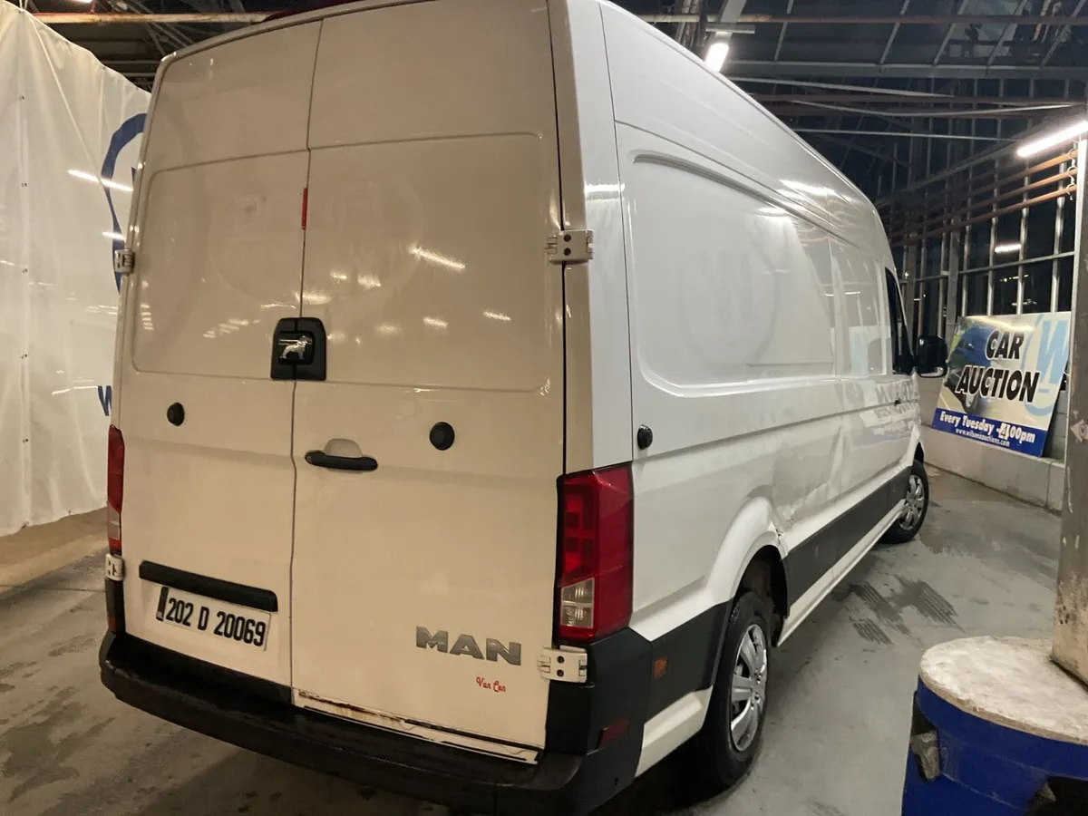 Man TGE 2020 For Auction - Image 4