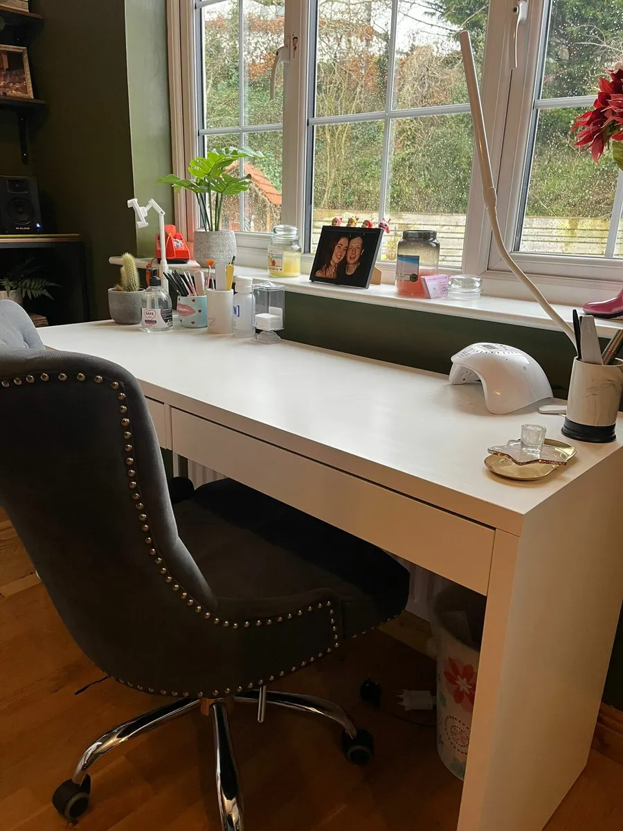 Office Table - Image 2