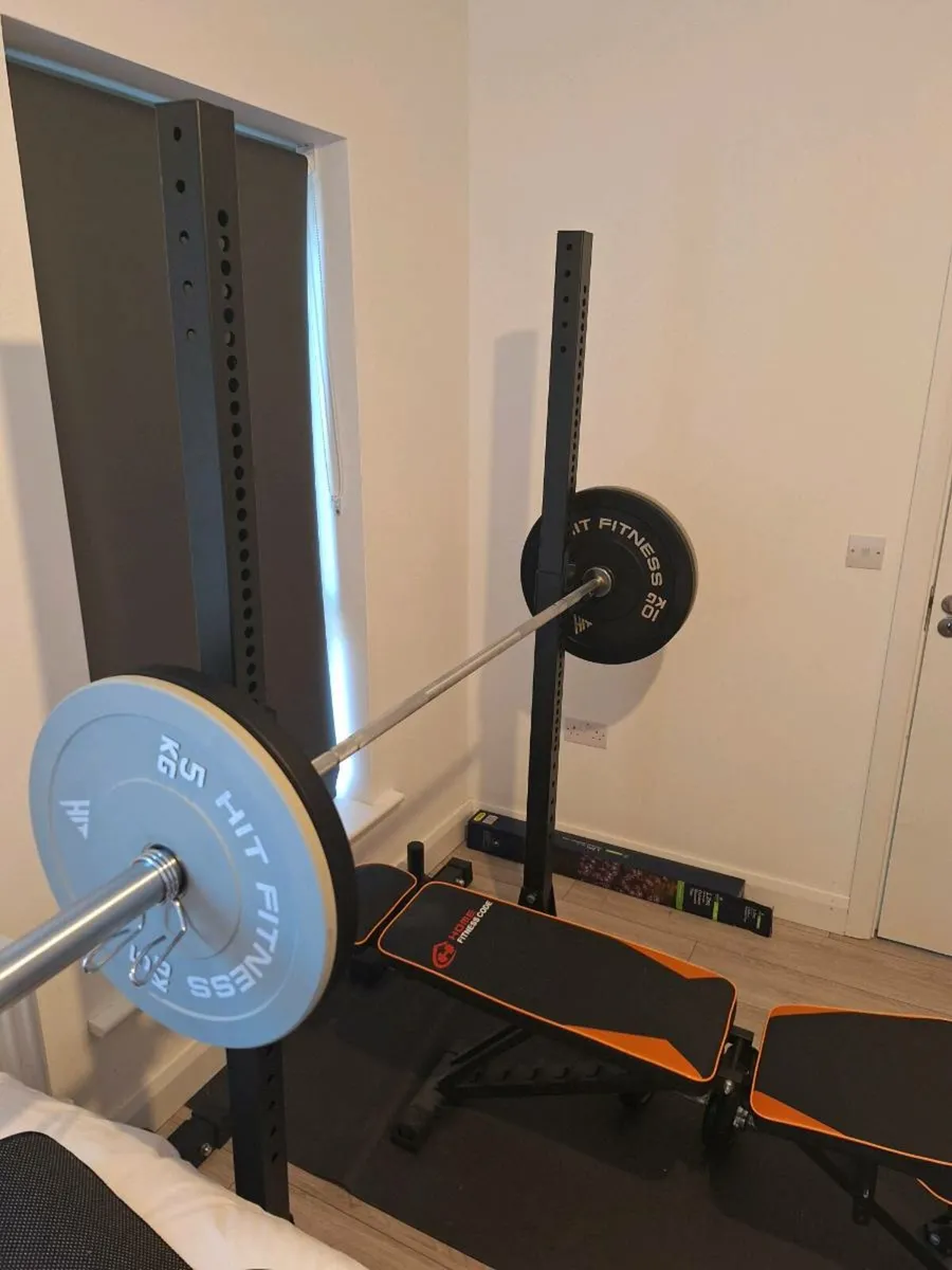 Freestanding bench and squatting stands