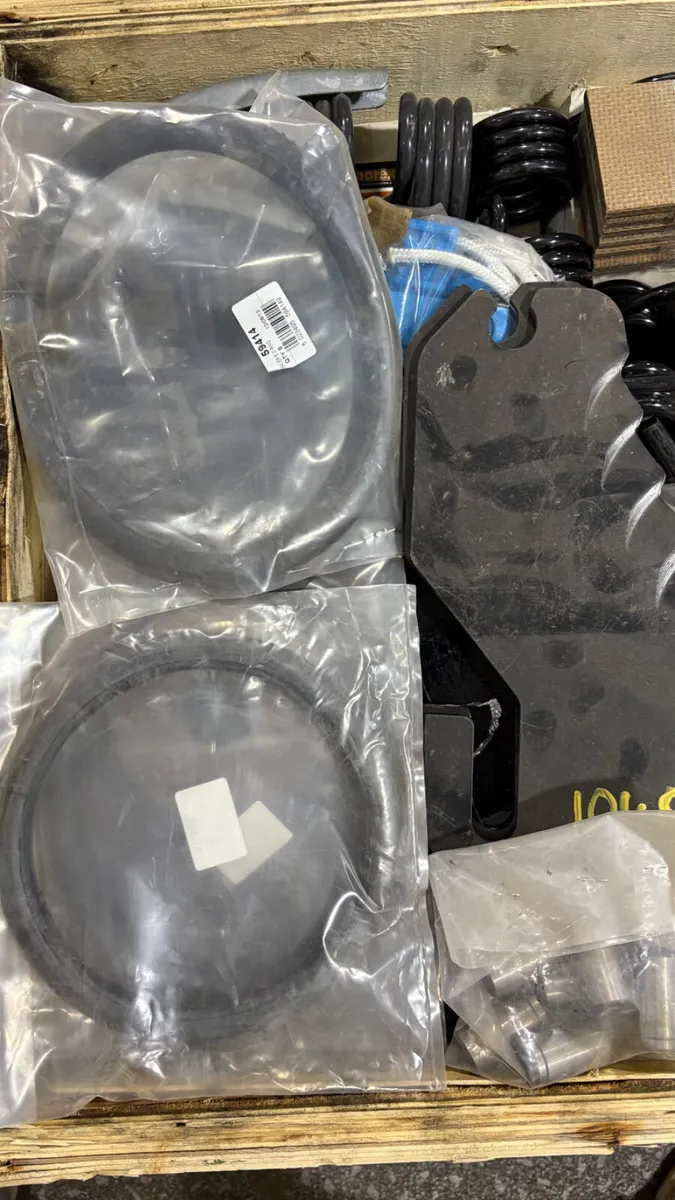 Job Lot For Sale - Sparex Parts - Image 2