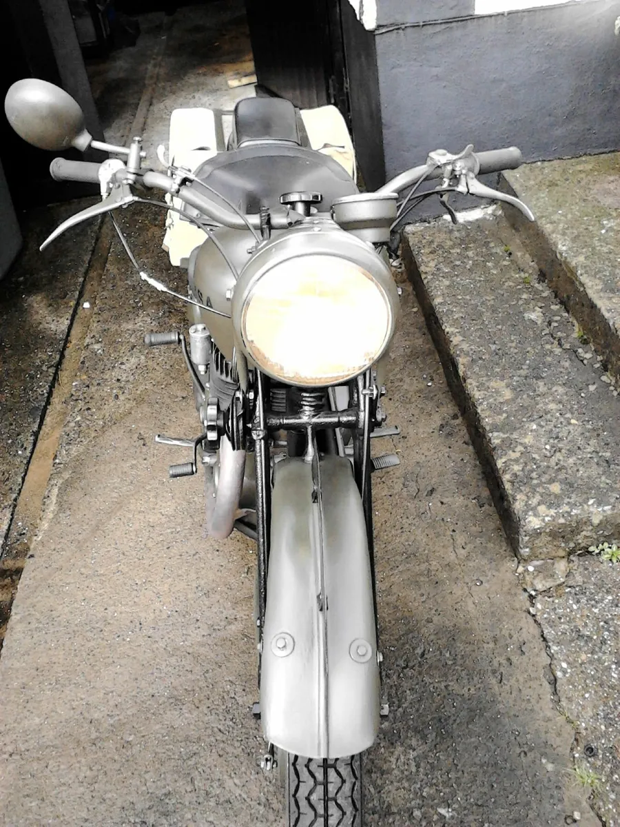 vintage motor bike - Image 3