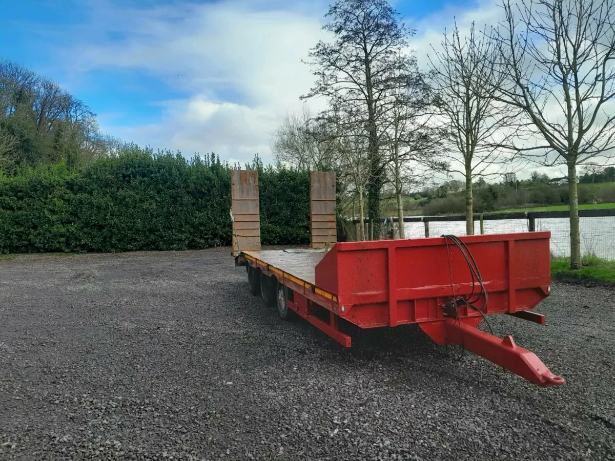 Low loader - Image 1
