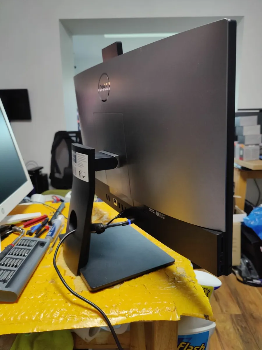 Dell Multimedia All in One PC Intel/12GB ram/ssd+h - Image 2