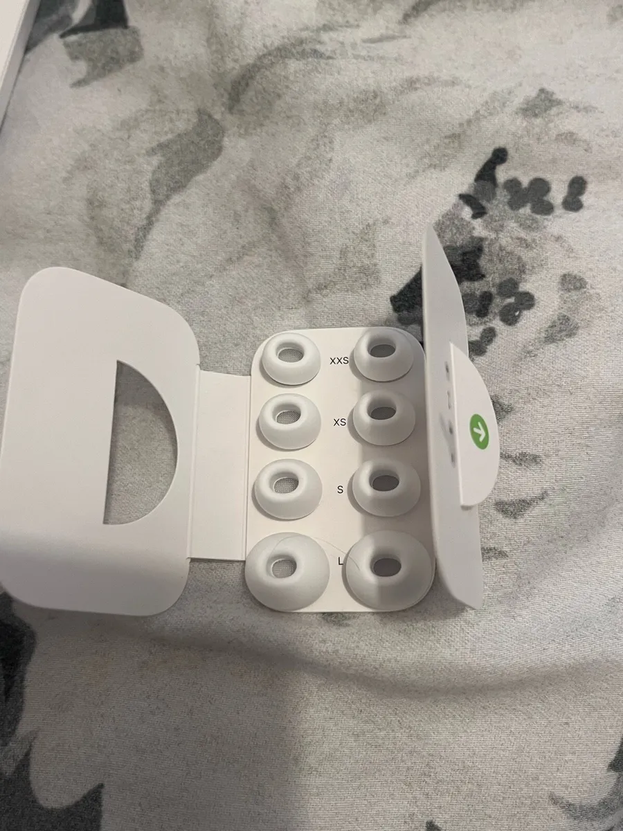 Brand new AirPod pros 3 - Image 4