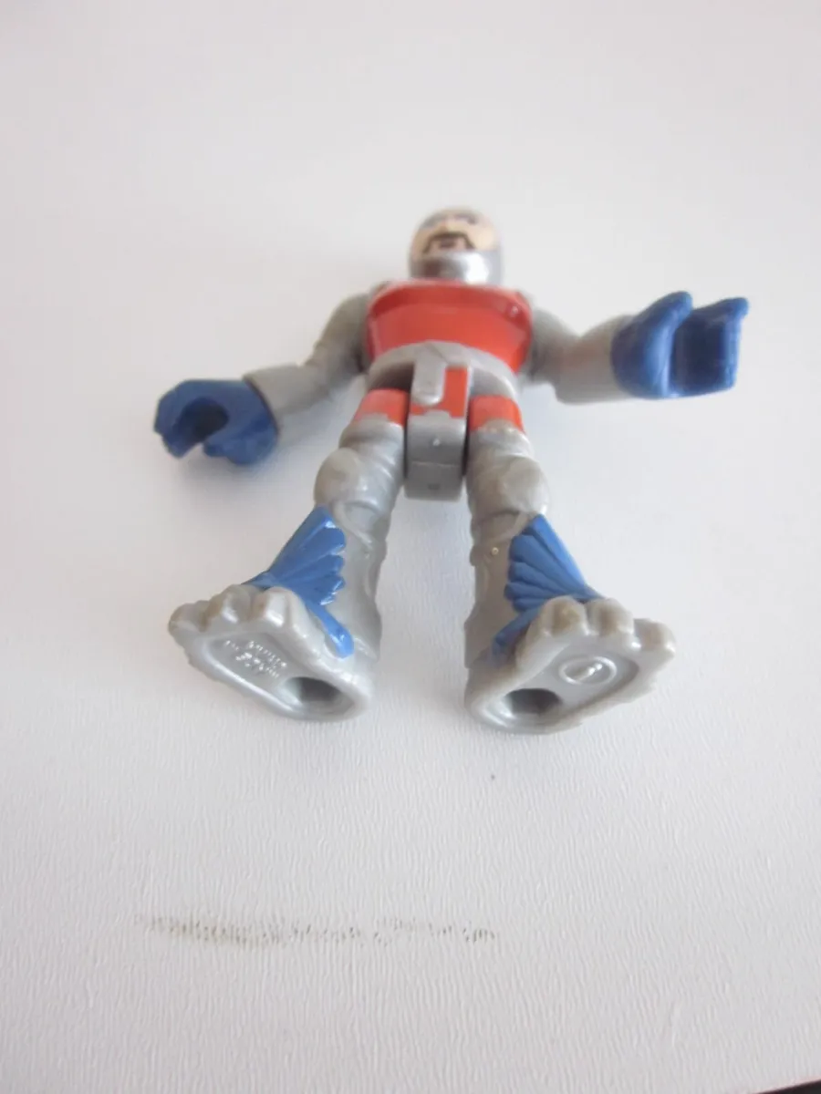 Fisher Price Kingdom Lion's Den Knight Fig. - Image 4