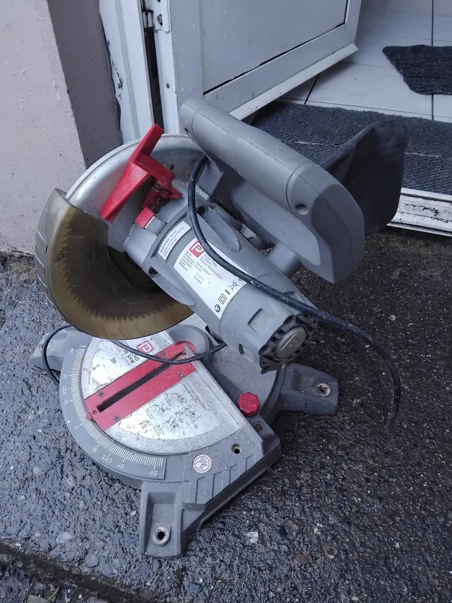 Chop saw working perfect priced - Image 2