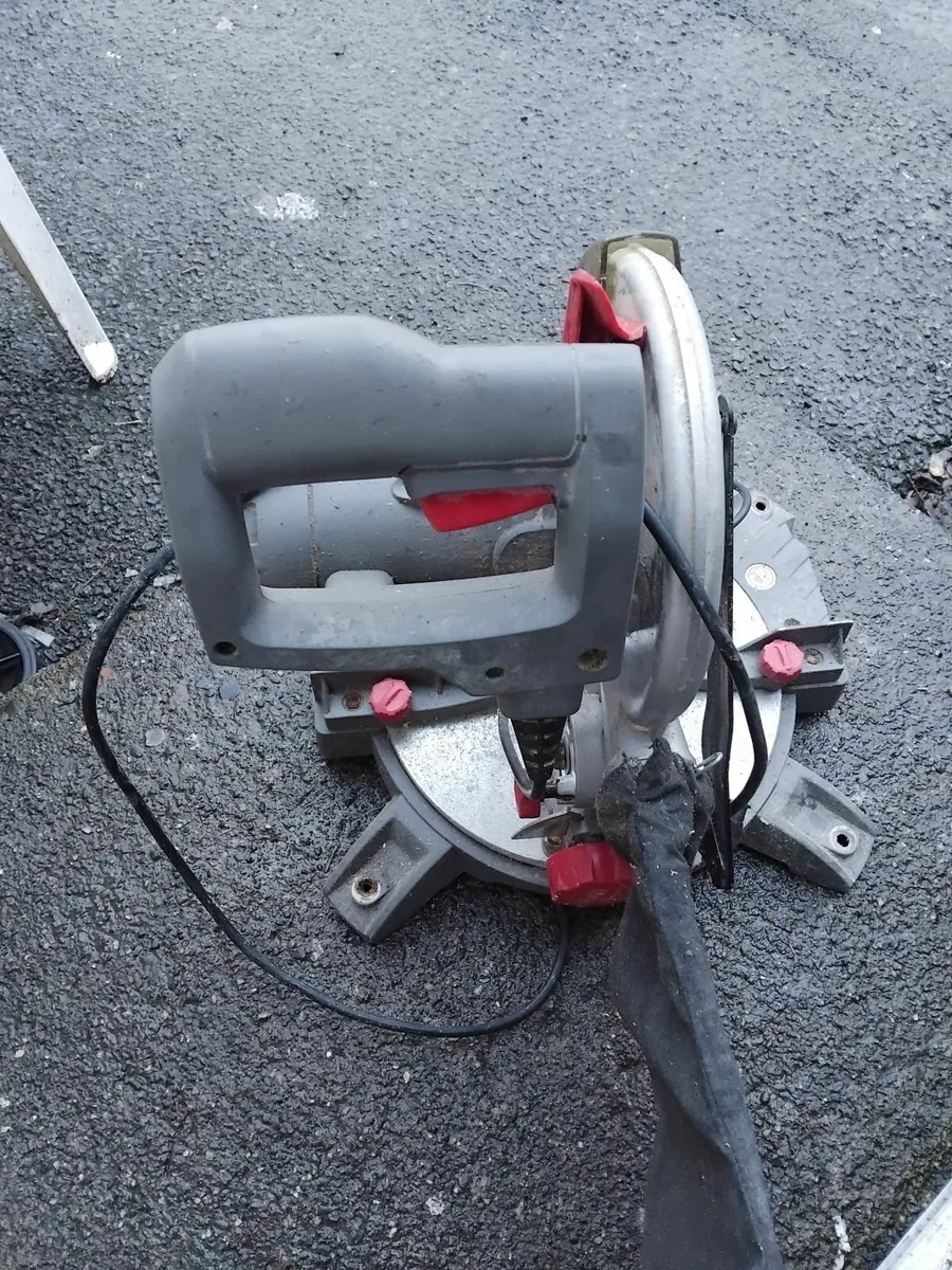 Chop saw working perfect priced - Image 4