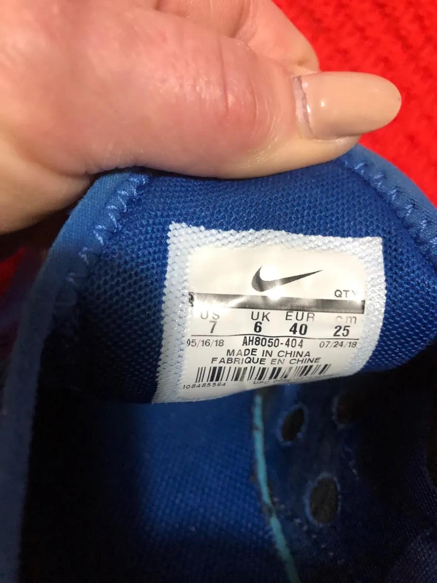 Mens Nike trainers size 6 €20 - Image 4