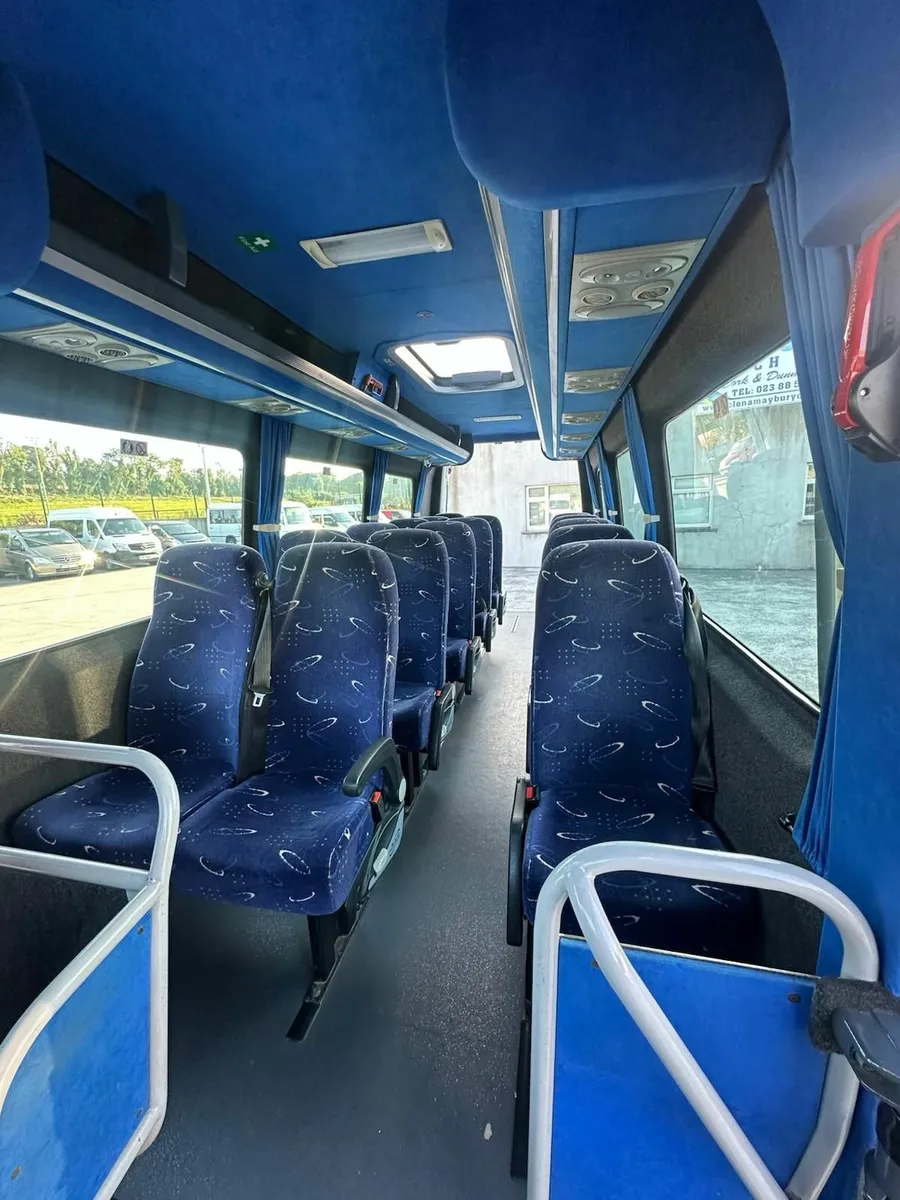 Mercedes-Benz Other 2009 - Image 4