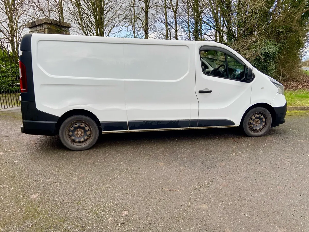 Renault Trafic Van - Image 4