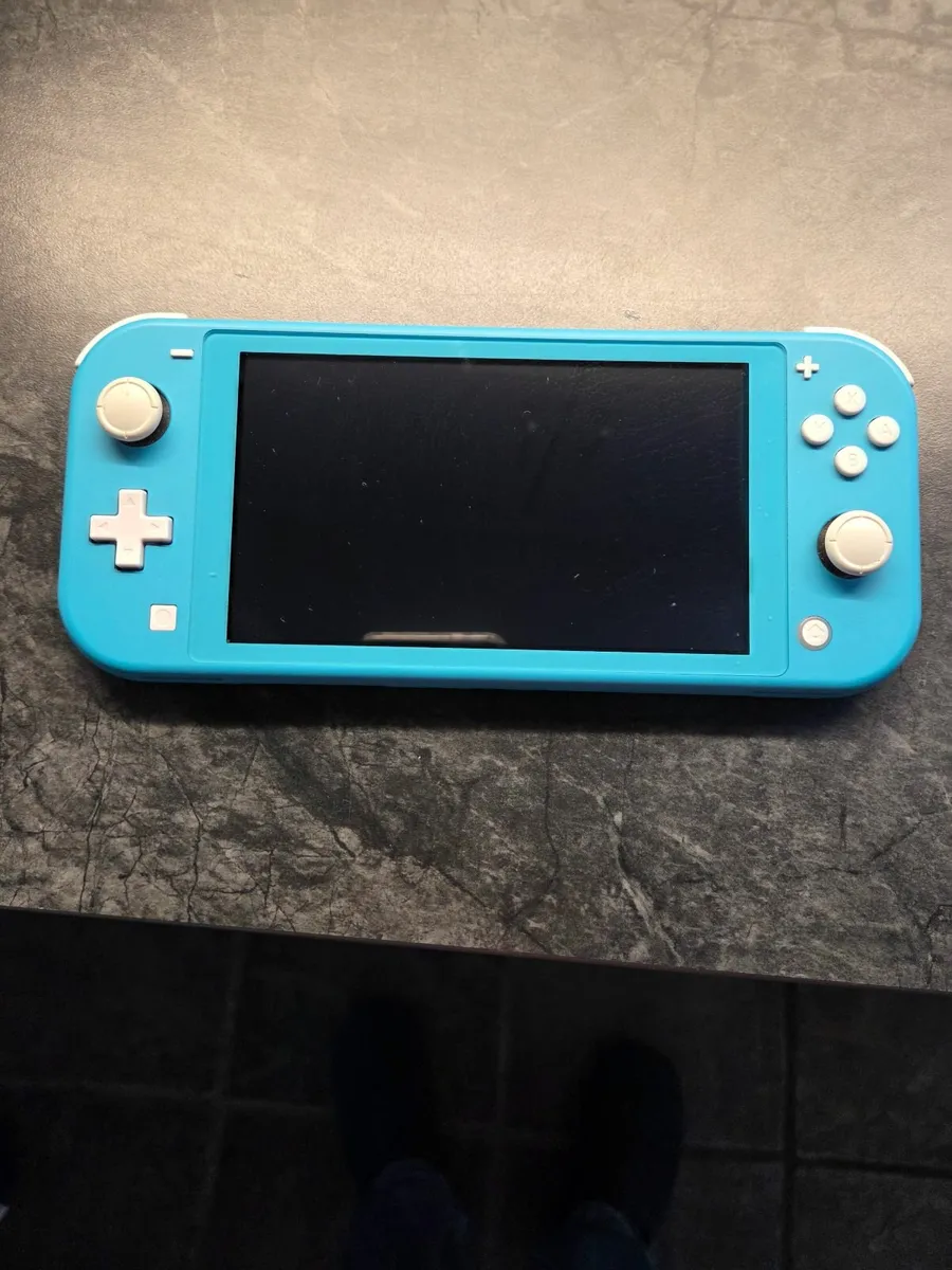 Nintendo Switch lite - Image 4