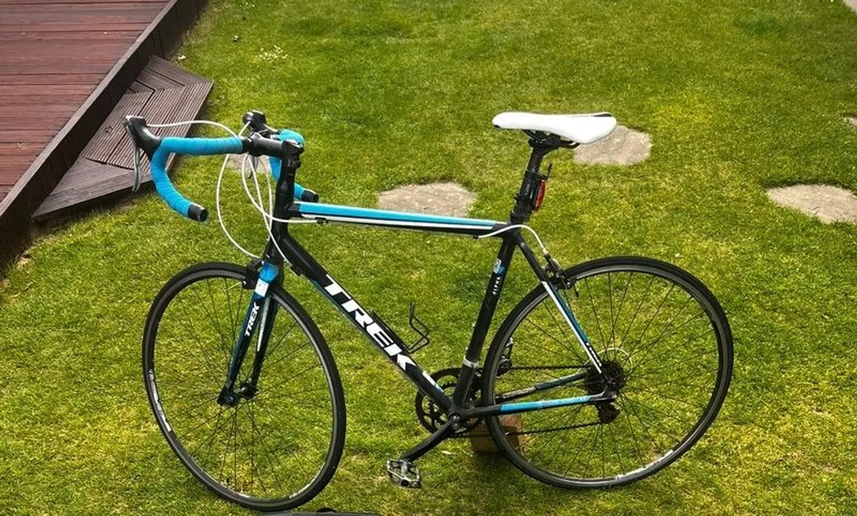 Trek Series 1.1 Bike - Image 1