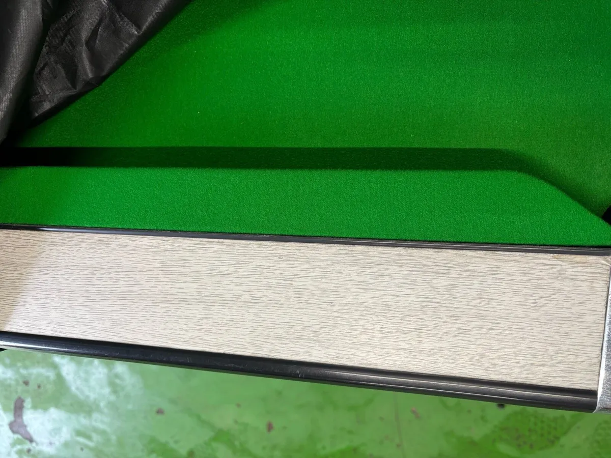 Pool Table - Image 4
