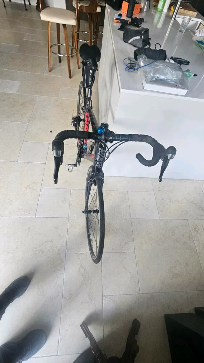 Giant defy advanced 3 carbon fiber Medium - Image 3