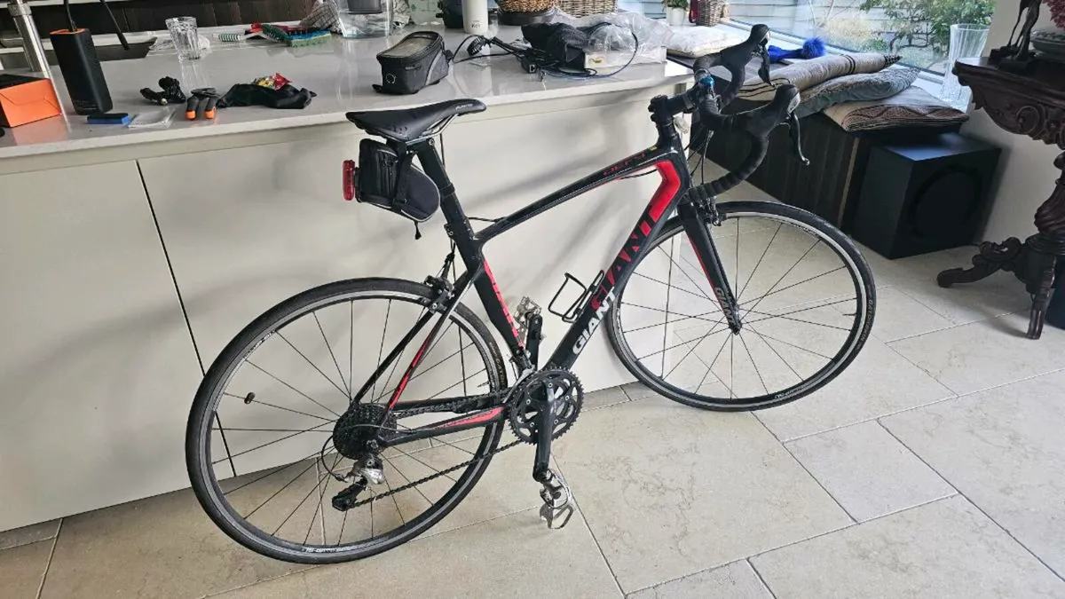 Giant defy advanced 3 carbon fiber Medium - Image 4