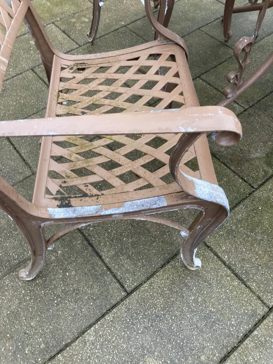 Solid garden furniture - Image 2