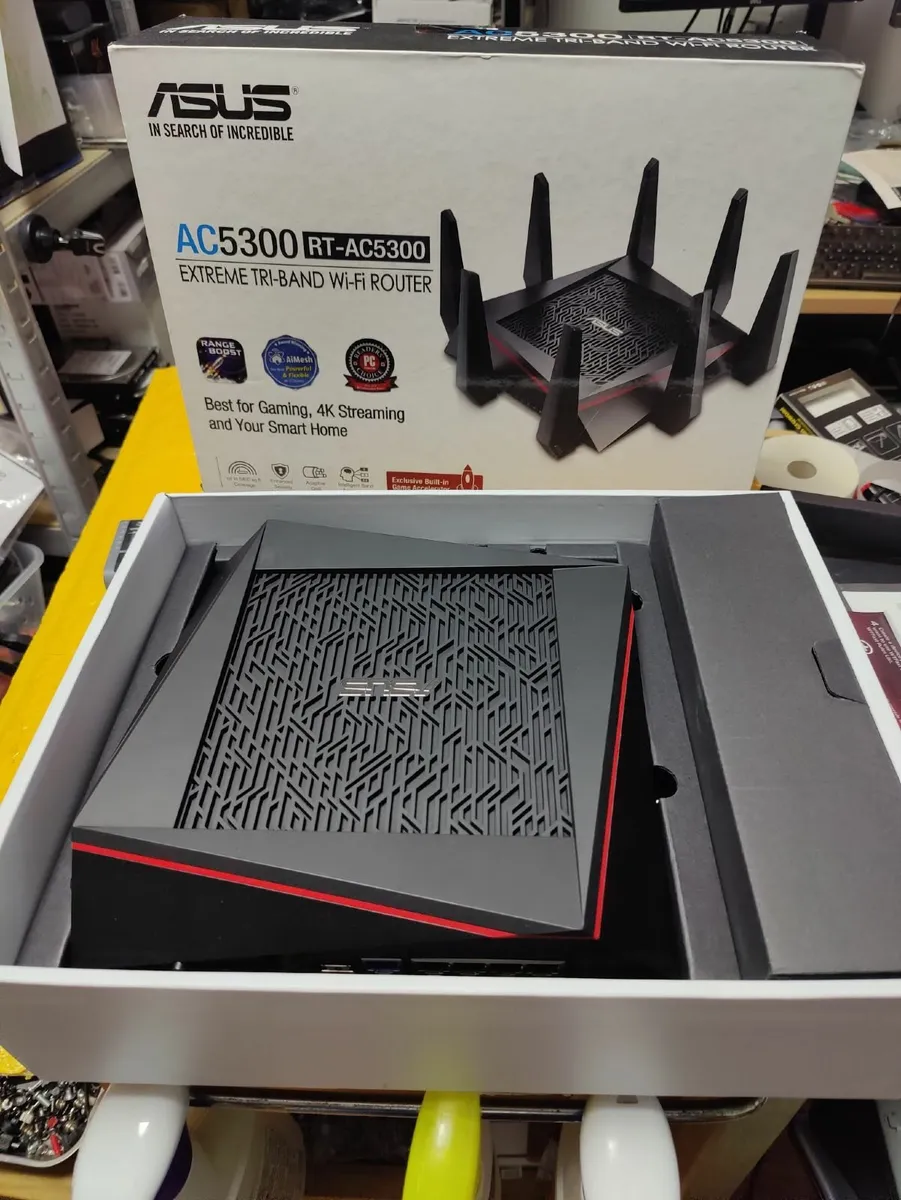 Asus Wireless AC5300 Tri-Band Gigabit Gaming Route - Image 4