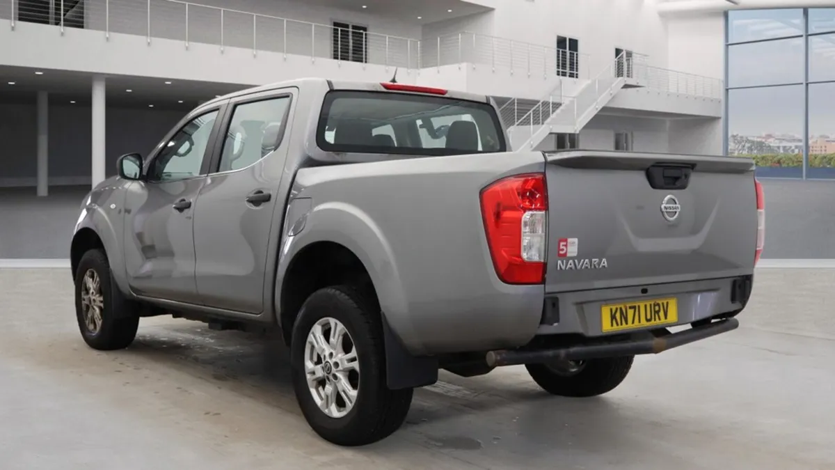 Nissan Navara 2021 - Image 3
