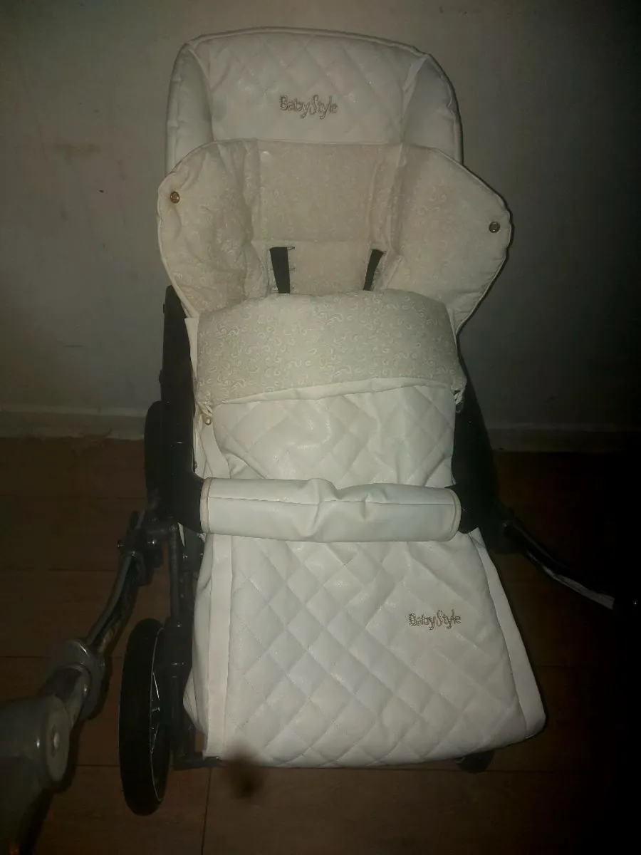 Vintage baby style buggy pram - Image 4