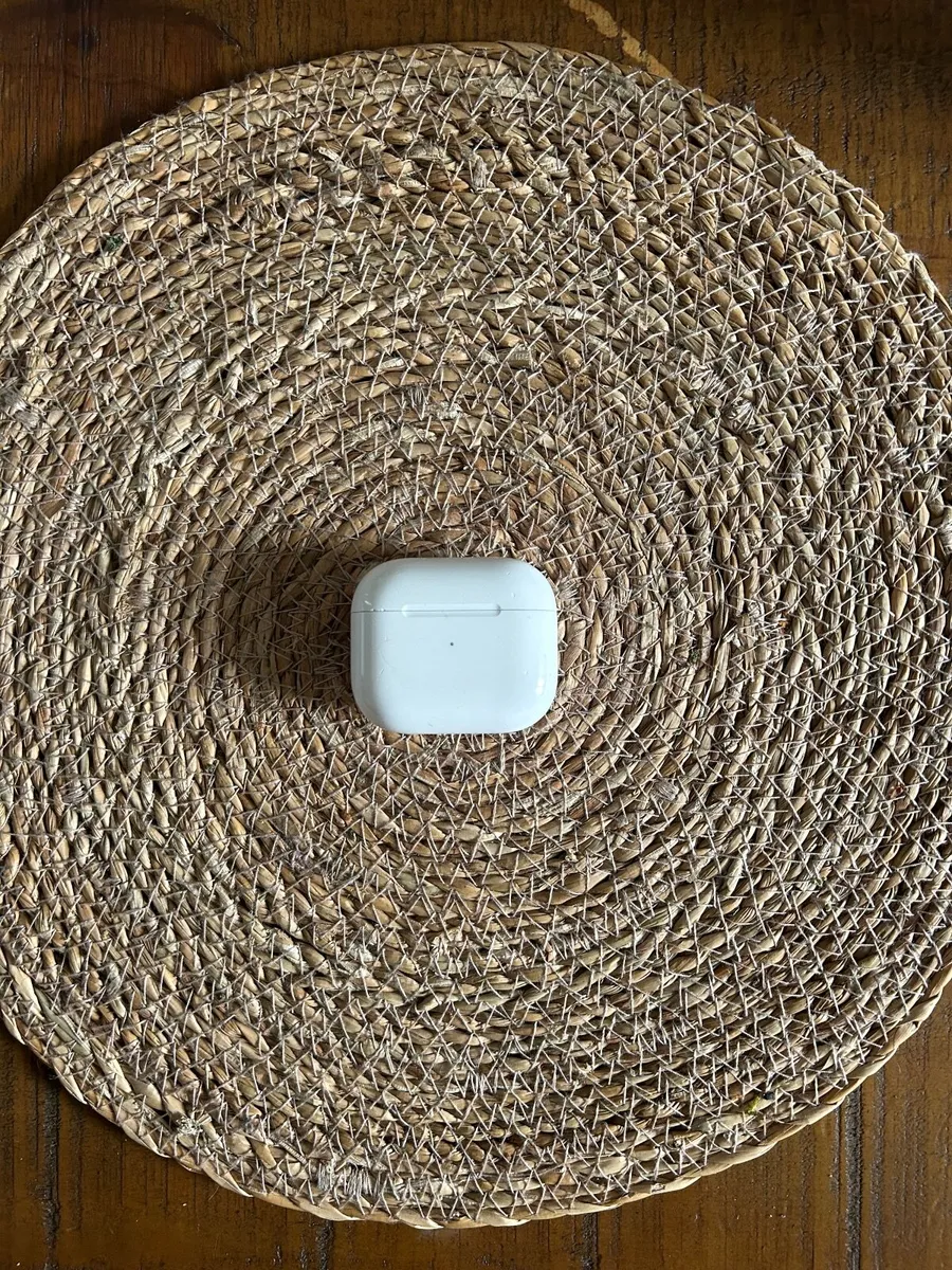 Apple Airpods (3rd Generation) - Image 3