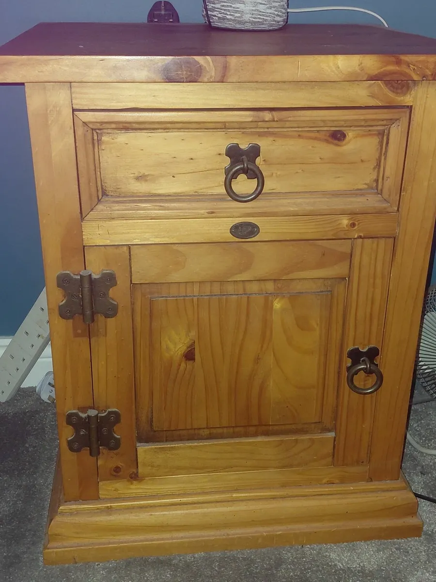 Bedroom  furniture set - Image 1