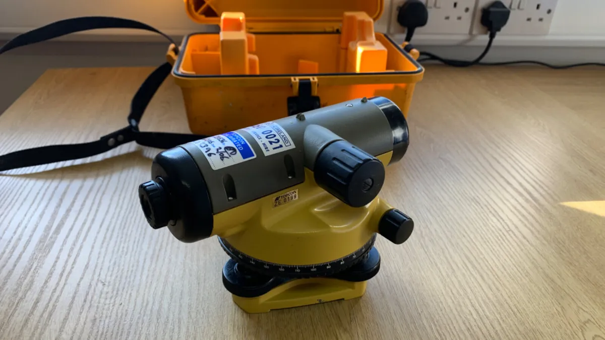 Topcon AT-G7 Level For sale - Image 2