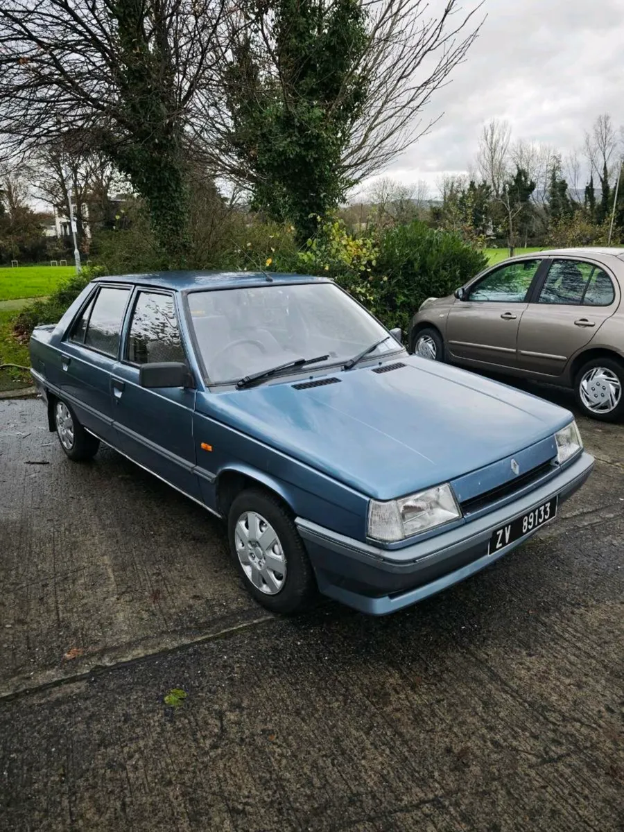 Renault 9 GTL - Image 2
