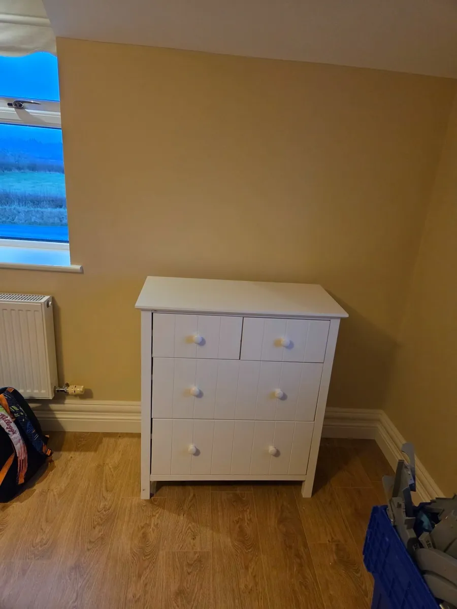 Single bed - Image 2